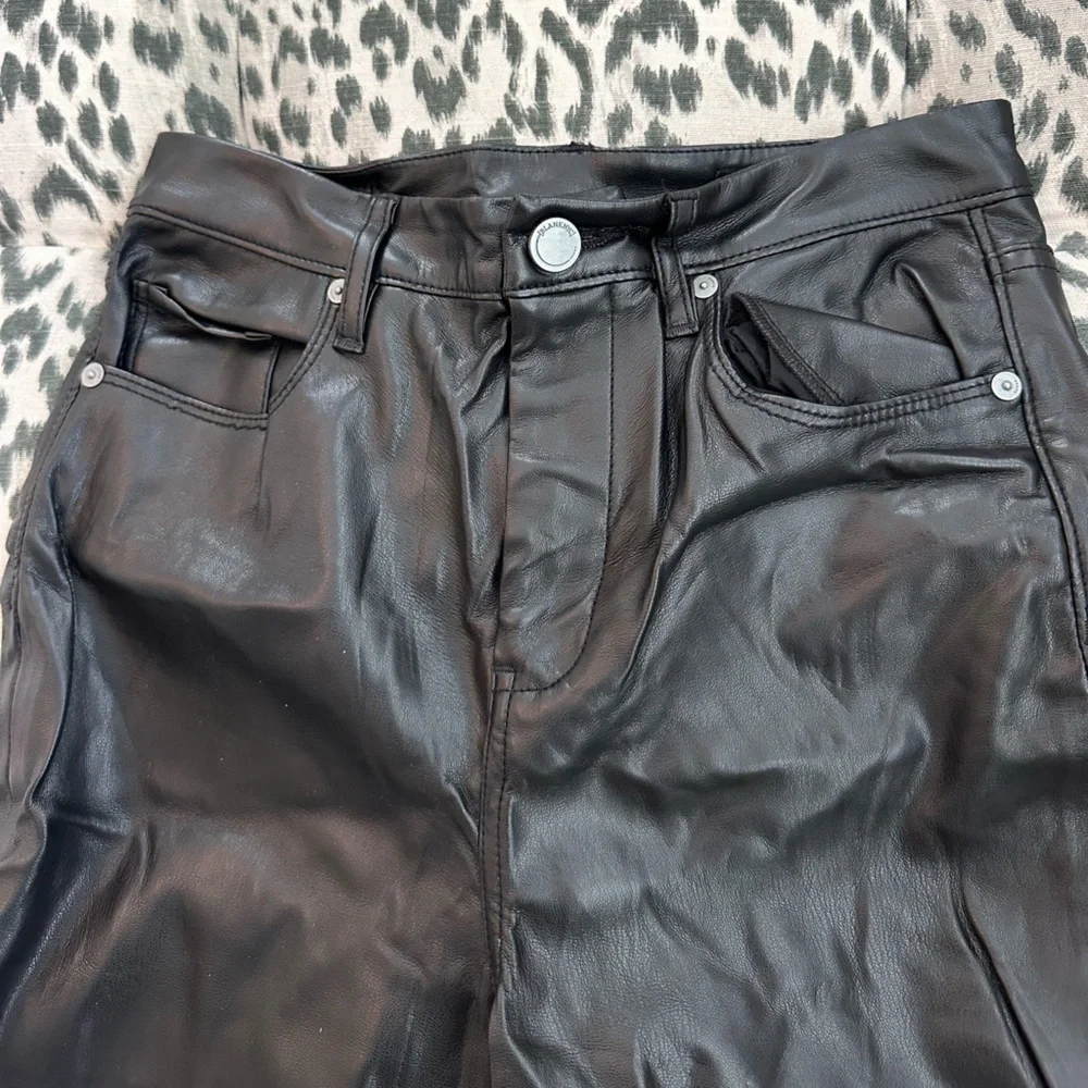 Blank NYC Black Faux Leather Pants Size 26 - Picture 2 of 7